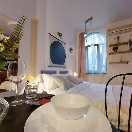 Sweet Dreams Cosy Piata Romana * בוקרשט